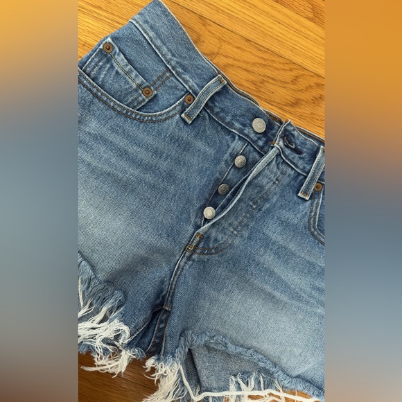 Levi’s 501 shorts - Picture 3 of 4
